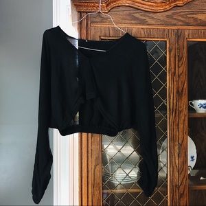 Black Long Sleeve Crop Top